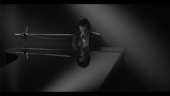 NICK CAVE sort un nouveau clip