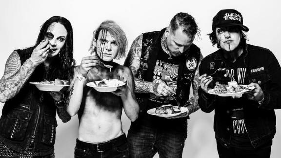 COMBICHRIST annonce sa tournée européenne et son nouvel album