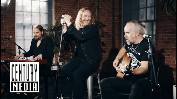 CEMETERY SKYLINE boucle son année avec un live semi-acoustique